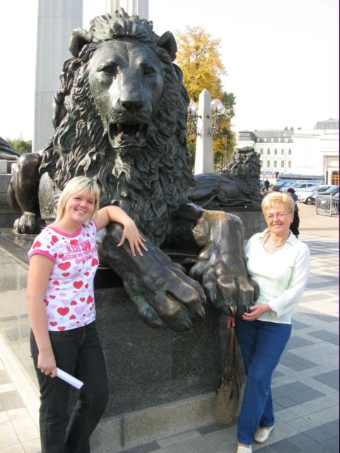 Sculpture in front of the Cathedral of Christ the Saviour